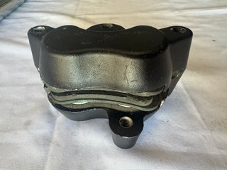 Harley Davidson Pinza freno delantera izquierda