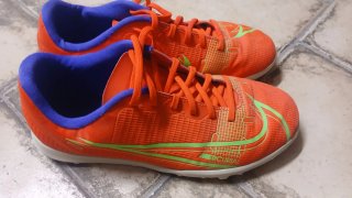 Scarpe sportive Nike arancioni