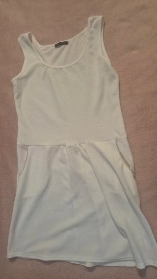 Vestidos a 3 euros unidad