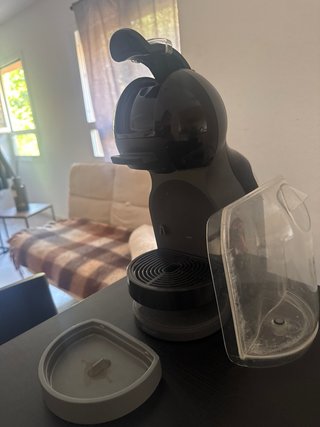Cafetera Dolce Gusto Negra