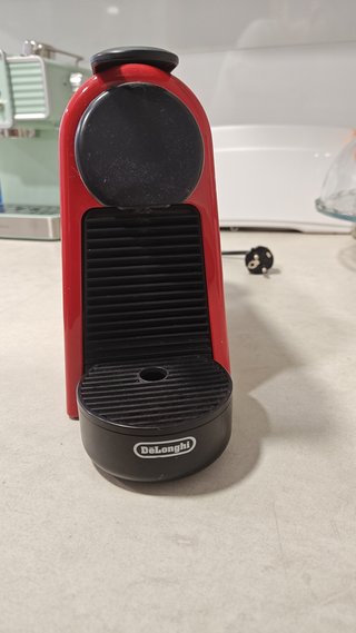 Cafetera Nespresso DeLonghi Roja