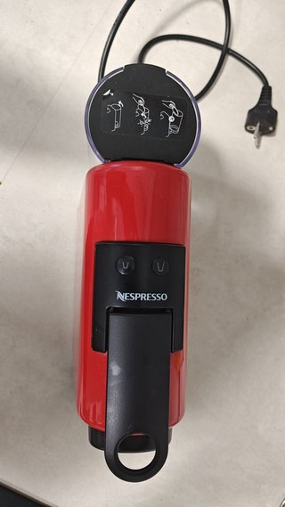 Cafetera Nespresso DeLonghi Roja