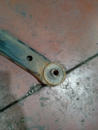 Brazos suspensión delanteros Ford Transit 2004