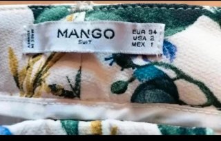 Pantalón estampado floral Mango