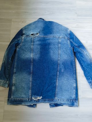 Chaqueta vaquera Stradivarius azul Talla M