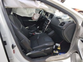 1895878 bandeja tras 31291021 volvo v40 r-design