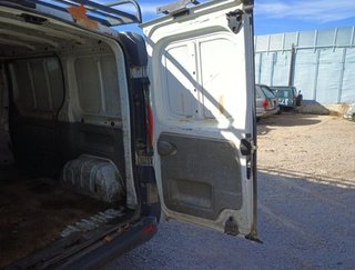 Nissan refuerzo paragolpes primastar (x83) 113597