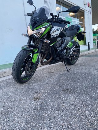 Kawasaki Z800 limitada A2