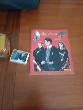 Caja y álbum cromos Harry Potter