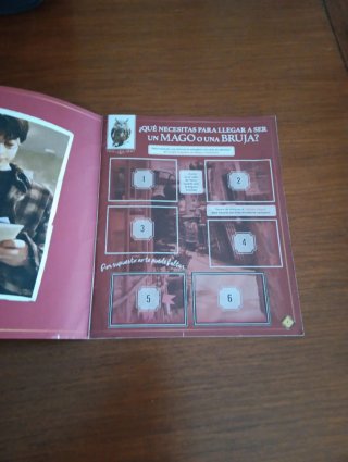 Caja y álbum cromos Harry Potter