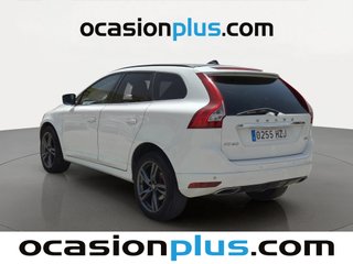 Volvo XC60 D4 Momentum Auto 133 kW (181 CV)