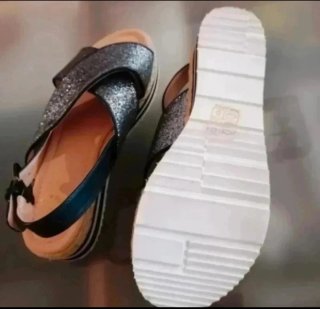Sandalias plateadas con plataforma