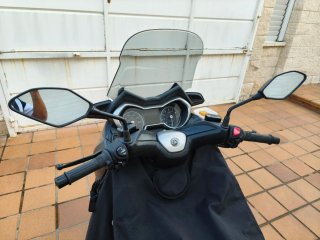 Yamaha XMAX 300 (11.800 km) en perfecto estado