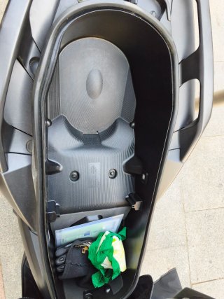 Yamaha XMAX 300 (11.800 km) en perfecto estado