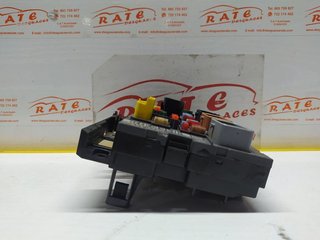 CITROEN C4 PICASSO Exclusive CAJA RELES / FUSIBLES