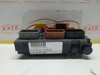 CITROEN C4 PICASSO Exclusive CAJA RELES / FUSIBLES