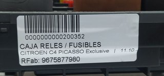 CITROEN C4 PICASSO Exclusive CAJA RELES / FUSIBLES