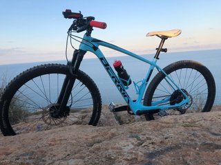 Bicicleta MTB Berria Mako Azul De carbono