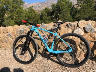 Bicicleta MTB Berria Mako Azul De carbono