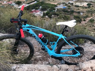 Bicicleta MTB Berria Mako Azul De carbono