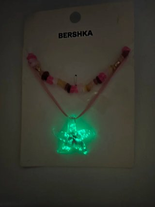 Collar Bershka Flor Luminiscente