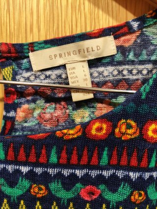 Vestido Springfield colorido estilo Frida Khalo
