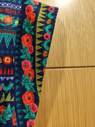 Vestido Springfield colorido estilo Frida Khalo