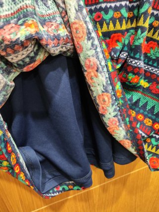 Vestido Springfield colorido estilo Frida Khalo