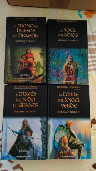 Colección de la saga Añoranzas y pesares.