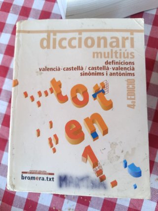 Diccionari multiús