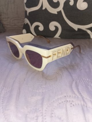 Occhiali da sole Fendi bianchi e oro