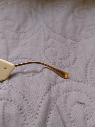 Occhiali da sole Fendi bianchi e oro