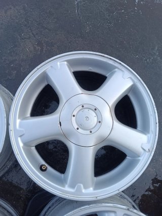 Llantas Nissan NV200 15" (4 unidades)