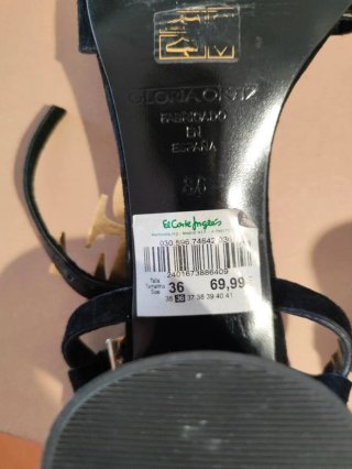 Zapatos Gloria Ortiz ante negros