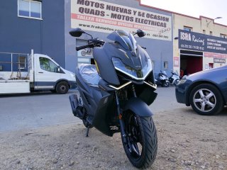 Zontes 125 X Scooter 2.688 euros
