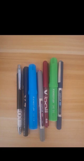 Lote 7 bolígrafos Staedtler, Uni-ball