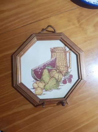 Colgador cocina con plato decorativo