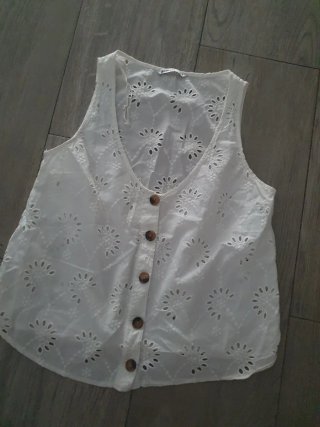 Blusa Stradivarius blanca bordada talla única