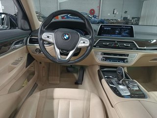 BMW SERIE 7 745e (2019)