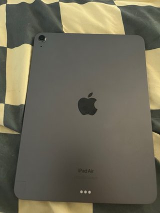 iPad Air 5 64GB Gris con funda teclado