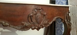 Consola antigua madera caoba o nogal y mármol