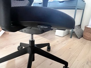 Silla de oficina ergonómica con ruedas