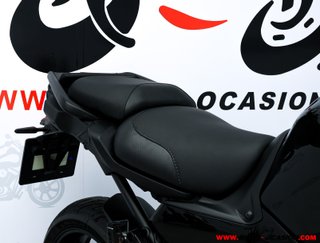 YAMAHA TRACER 9
