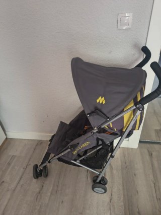 Carrito de paseo Maclaren gris