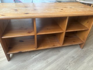 Mesa de madera rústica