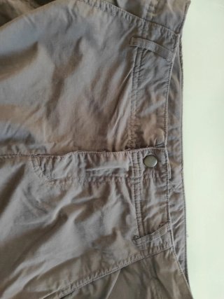 Pantalón trekking convertible Quechua T.12-13