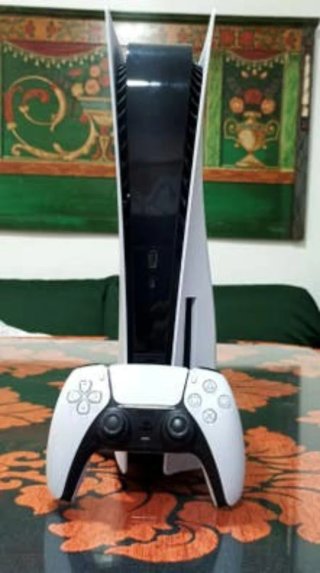 PS5 con lector + mando x Pokémon PSA o sellado