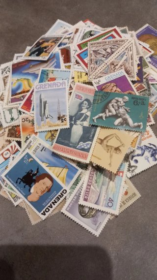 Lote 2: 400 sellos usados del mundo
