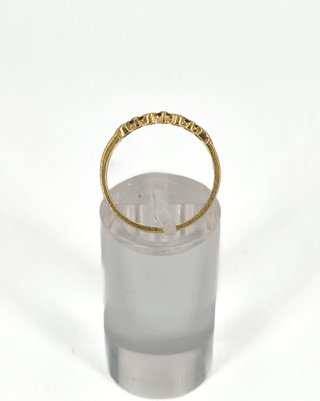048-01-00005Anillo Oro Amarillo 18K con Circonitas
