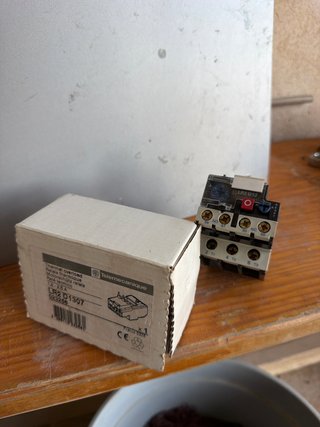 Schneider LR2 D1307 Relé Protección Térmico